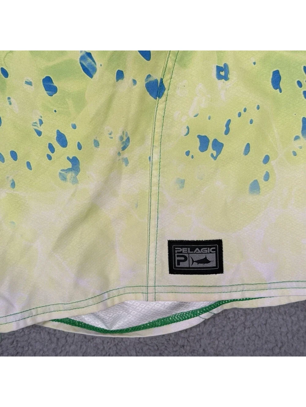 Pelagic Dorado Board Shorts Mens Size 40 Sharkskin Green Yellow